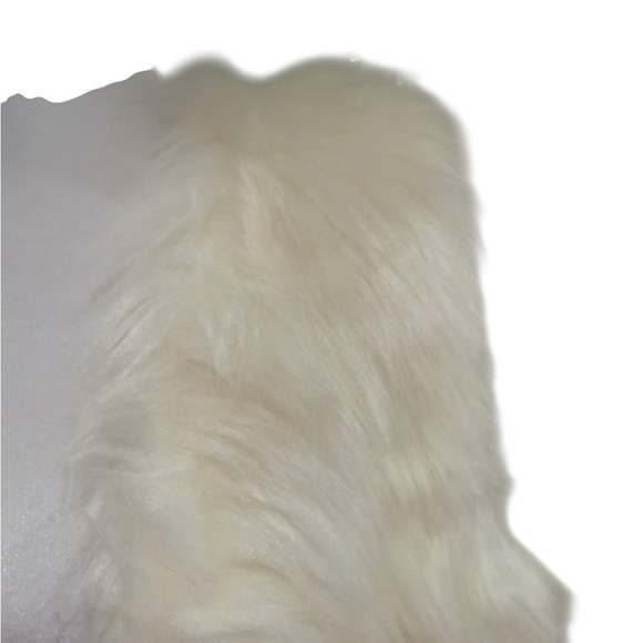 Time and Tru Elegant white faux fur lined sleeveless Vest Women’s size Med NWOT - Picture 6 of 8